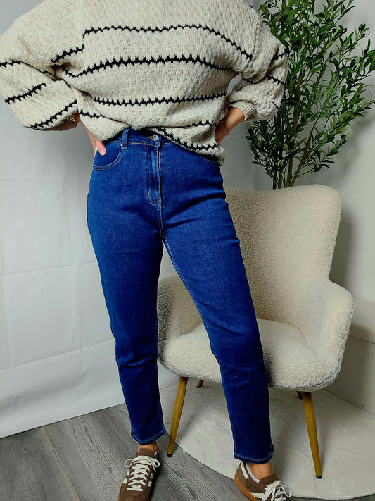 Klassische Boyfriend-Jeans mit Used-Effekt