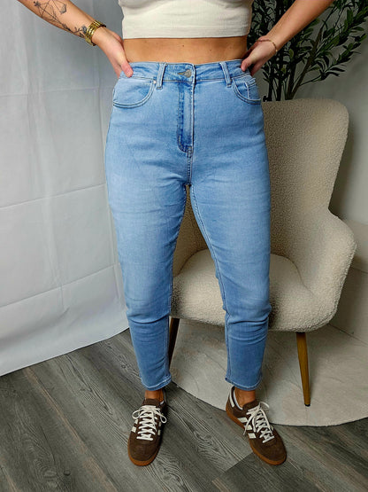 Klassische Boyfriend-Jeans