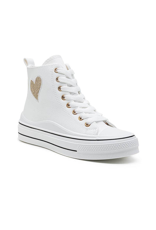 Sneaker mit Herz-Applikationen